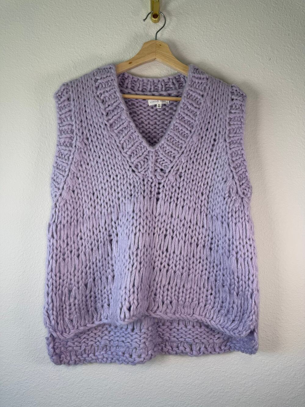 Little Lies Anthropologie Chunky Knit Sweater Vest Lavender Purple V-Neck SM